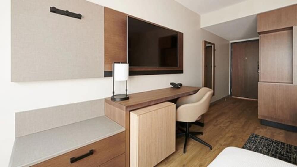 Standard Room, 2 Queen Beds, Accessible (Roll-In Shower) - Photo 3