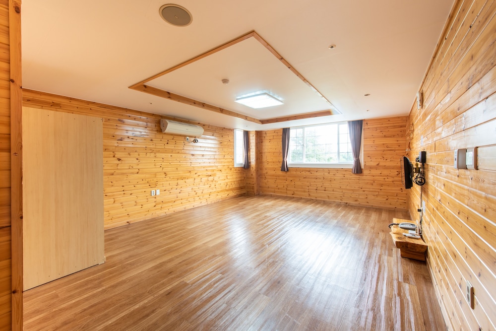 Room (Ondol, Group) - Photo 8