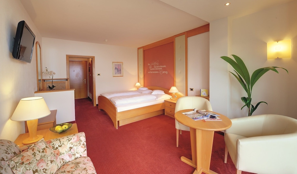 Superior Double Room (with view) photo 2
