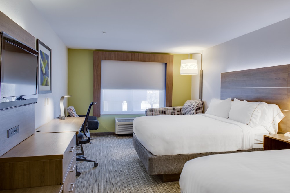 Suite, 2 Queen Beds (Additional Living Area) - Photo 1