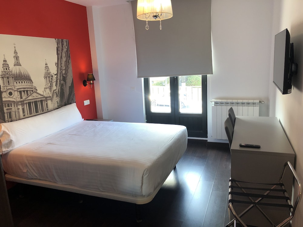 Double Room - Photo 1