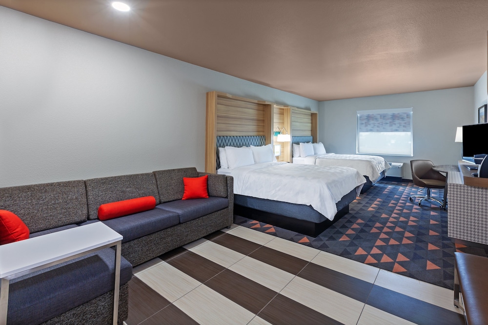 Suite, Multiple Beds - Photo 1