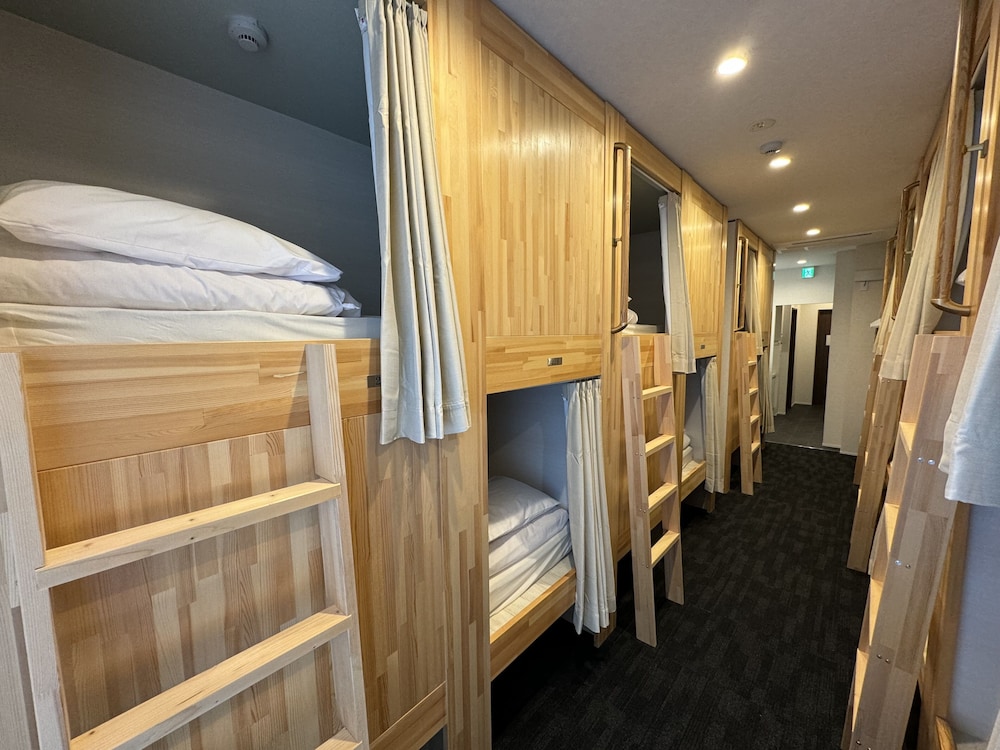 Basic Cabin, Mixed Dorm, Non Smoking photo 2