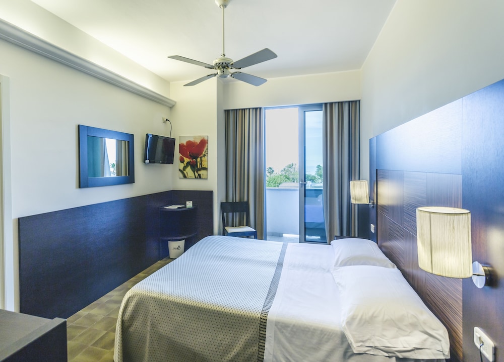 Comfort Double Room Single Use photo 3