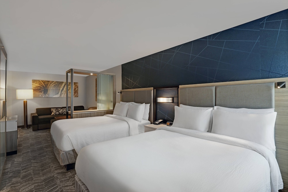 Suite, Multiple Beds - Photo 7