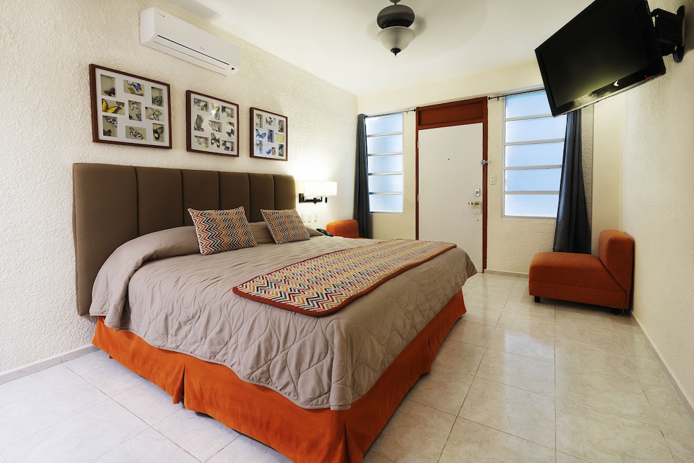 Standard Room photo 2