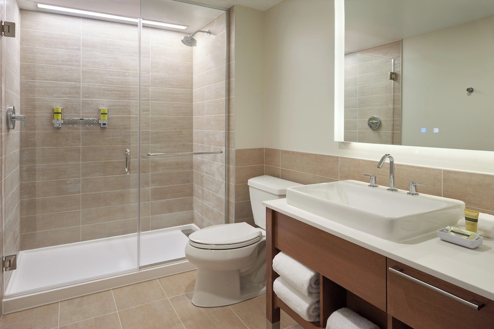 Suite, 1 Bedroom thumbnail 6