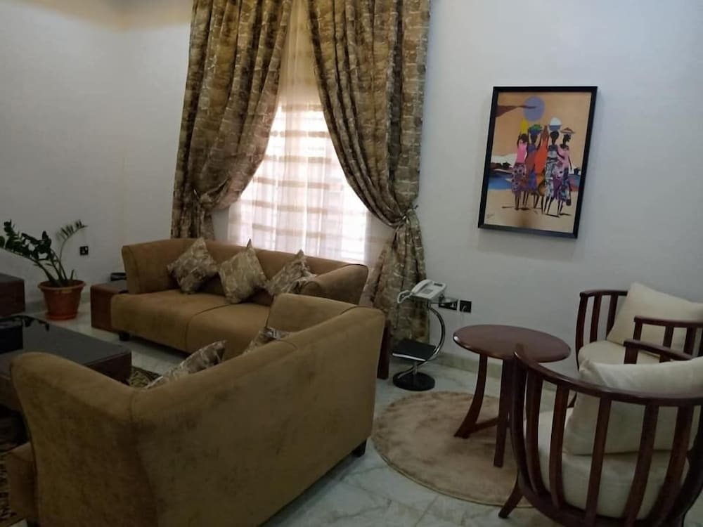 Executive Room - Photo 3