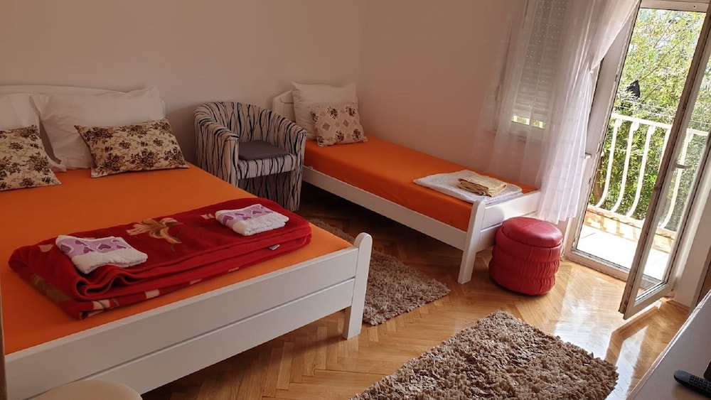 Exclusive Triple Room