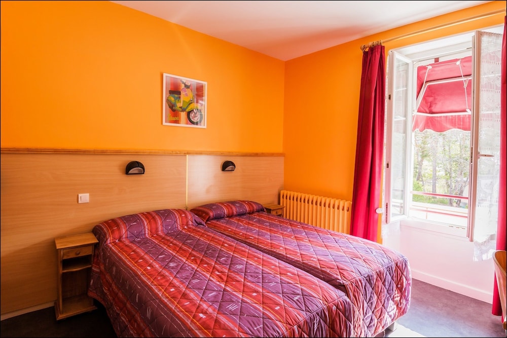 Twin Room - Photo 6