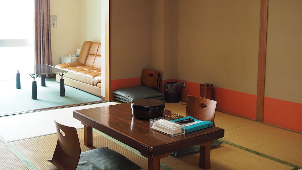 [Main Builing] Japanese Style Room, No View, 8 Tatami-mats, with Private Toilet, WiFi, Non Smoking