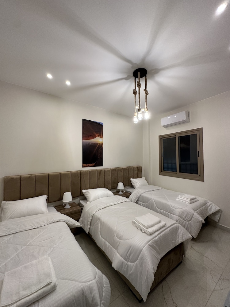 Standard Triple Room photo 2