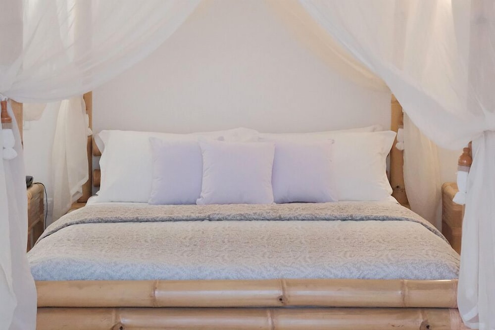 Deluxe Studio Suite, Hot Tub, Sea View
