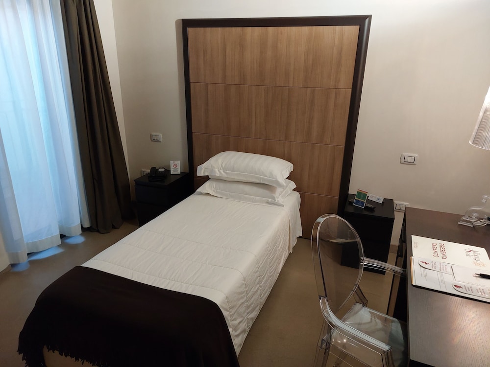 Classic Single Room, Courtyard View photo 2