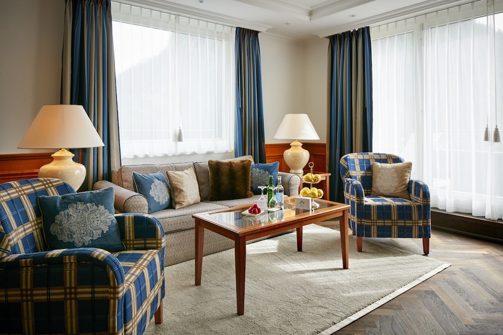 Suite - Photo 5