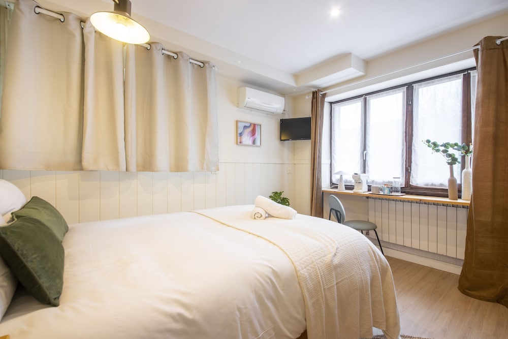 Basic Double Room, Garden View photo 3