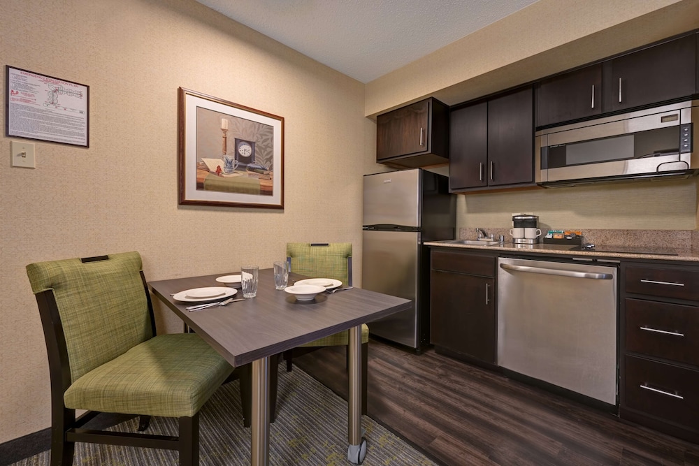 Suite, 1 King Bed with Sofa bed (Exterior Entry)