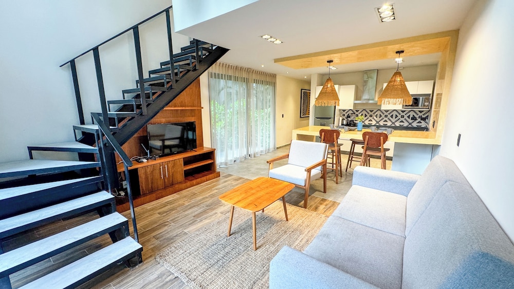 Luxury Apartment, 1 Bedroom, Garden View