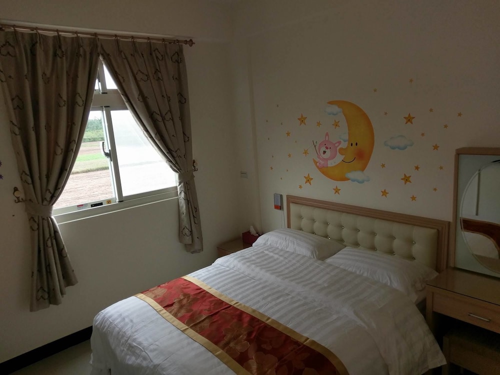Family Double Room, Shared Bathroom, Courtyard Area photo 3