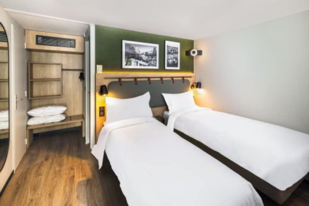 Next Generation, Standard Room, 2 Twin Beds - Photo 5