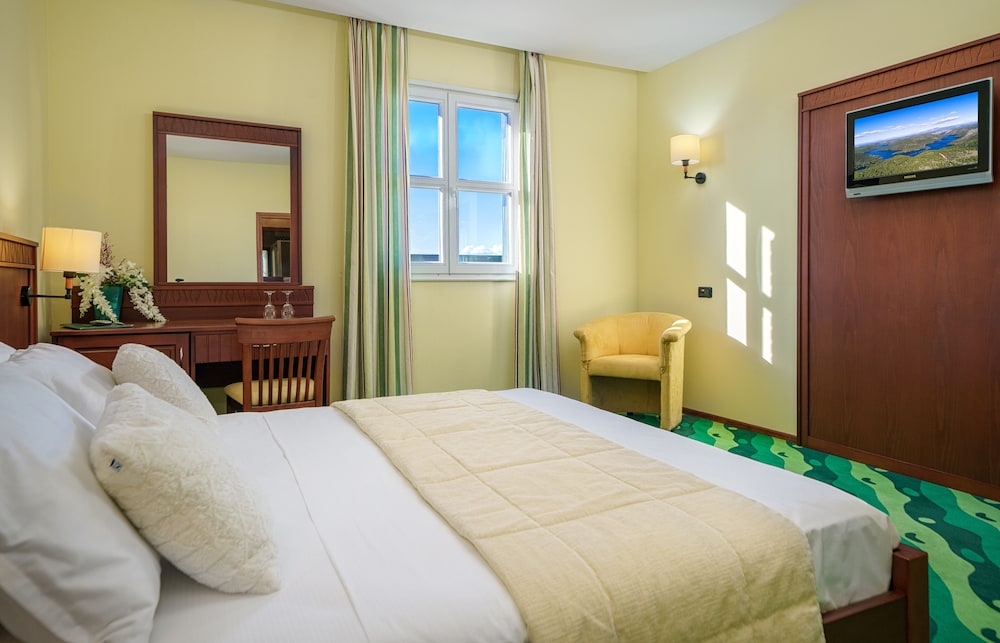 Superior Double Room - Photo 1