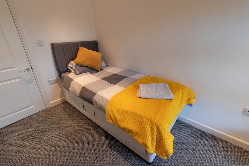 House, 3 Bedrooms photo 2