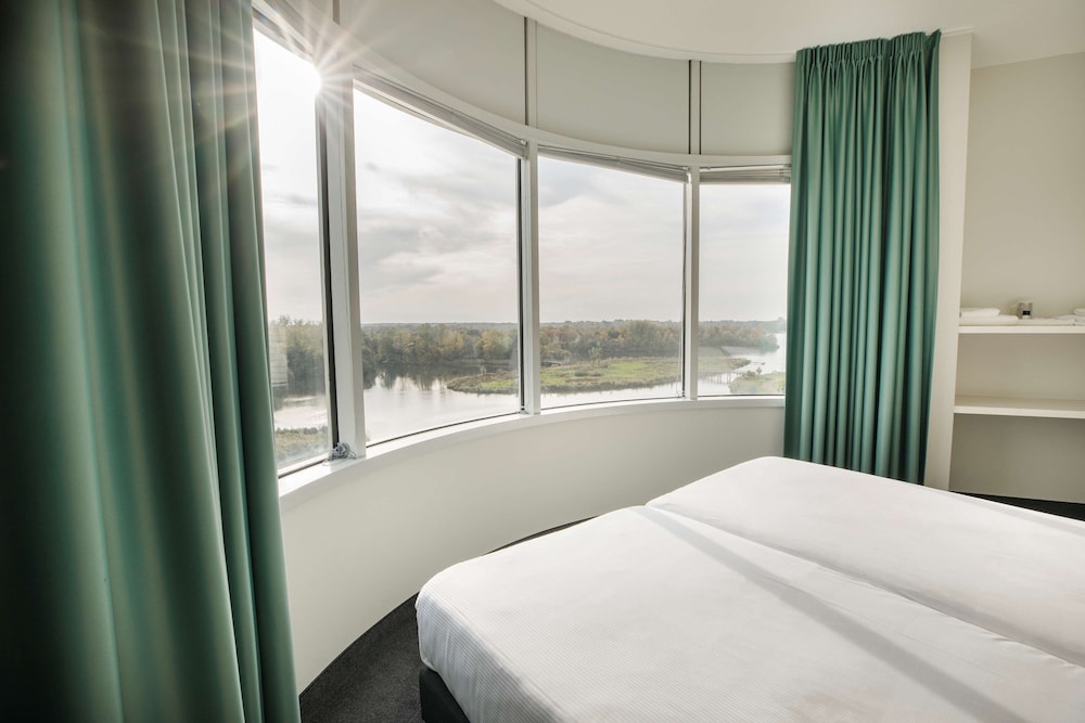 Comfort Room, Multiple Beds, Non Smoking - Photo 3