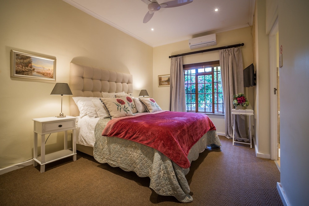 Budget Cottage Room