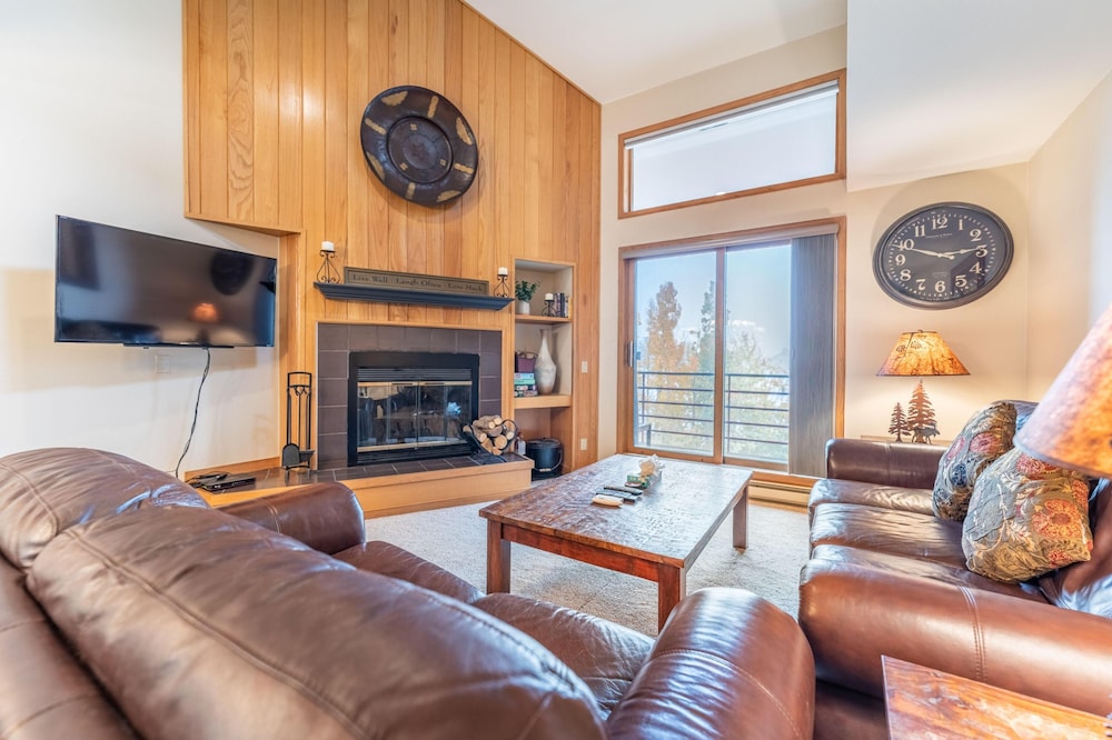Apartment (2 Bedrooms)