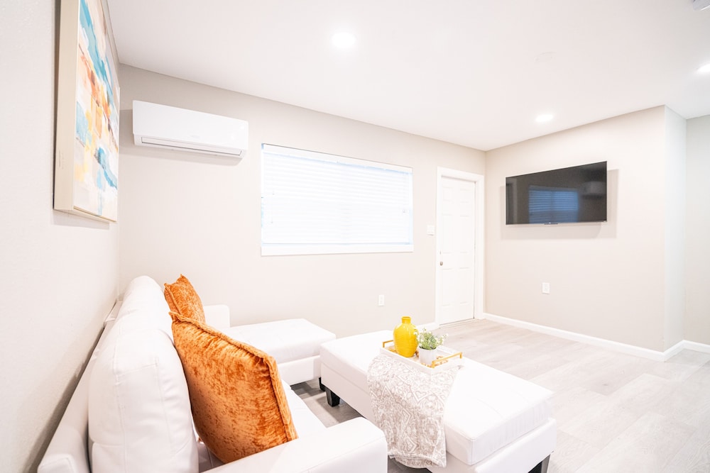 Classic Apartment - Photo 15