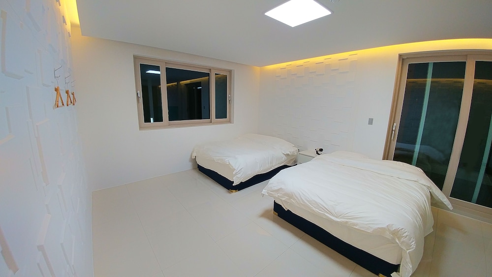 Duplex (Green Narae, 25 PY - Extra fee from 6th person on site) photo 3