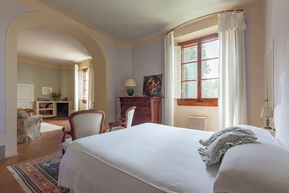 Villa di Tizzano Luxurious Retreat in Paradise, Photo 31