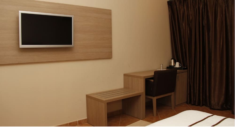 Double Room, Non Smoking photo 2