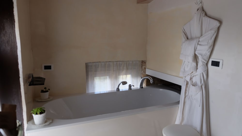 Deluxe Double Room (Armani) photo 3