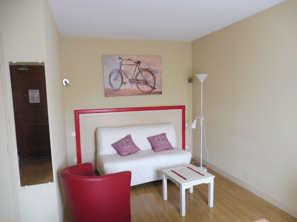 Suite Confort lit double ou canapé-lit 1 ou 2 personnes photo 2