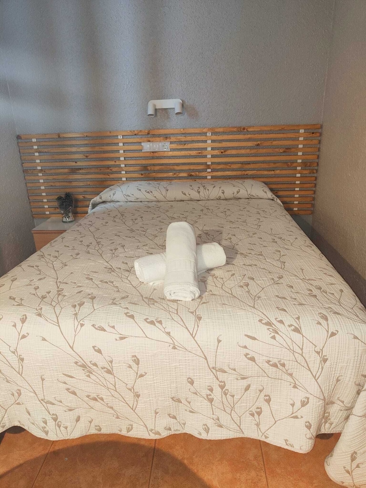 Standard Double Room, 1 Queen Bed - Photo 13