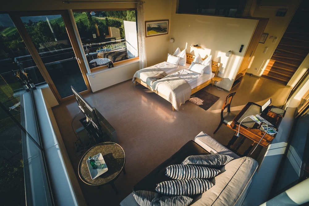 Design Loft, Balcony, Hill View