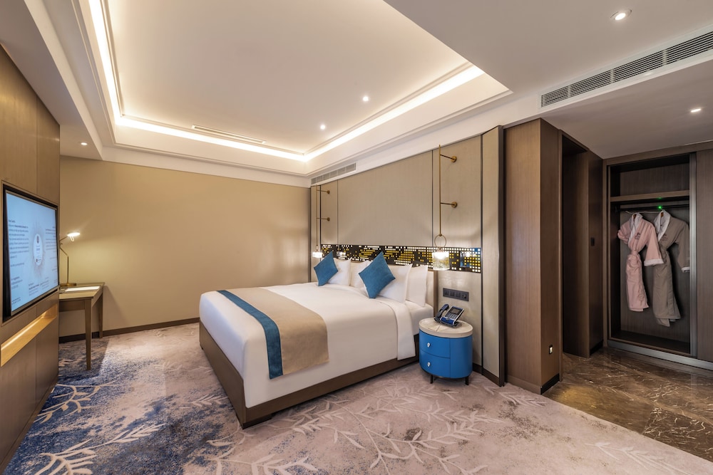 Imperial Suite - Photo 1