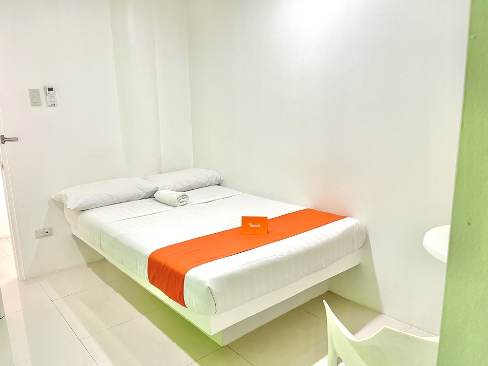 Medium Room photo 3