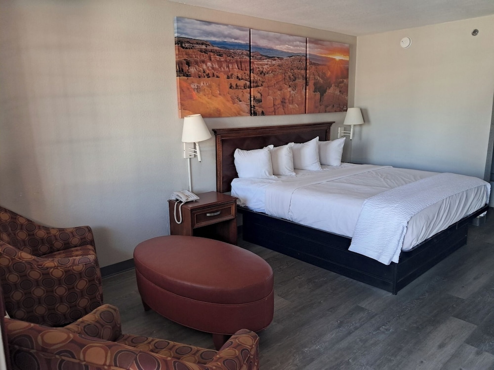 Room, 1 King Bed, Non Smoking - Photo 1