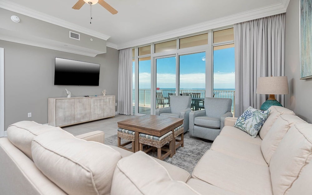 Condo, 3 Bedrooms