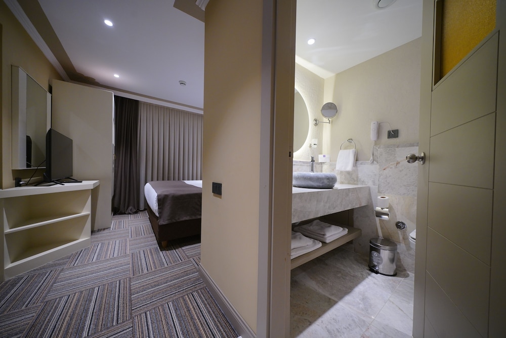 SUPERIOR ROOM, GARDEN VIEW - Photo 5