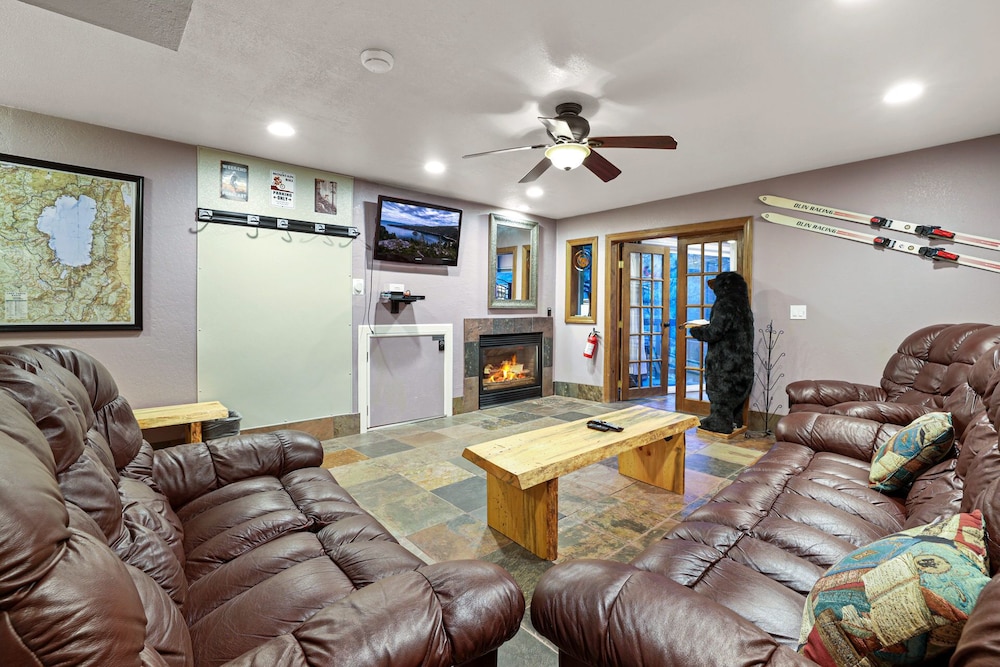 Condo, Multiple Beds, Hot Tub, Mountain View (Condo on Stagecoach Ski Run) photo 1