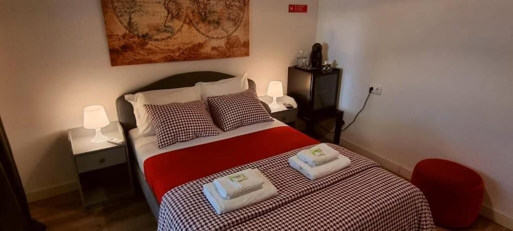 Basic Double Room, Private Bathroom photo 1