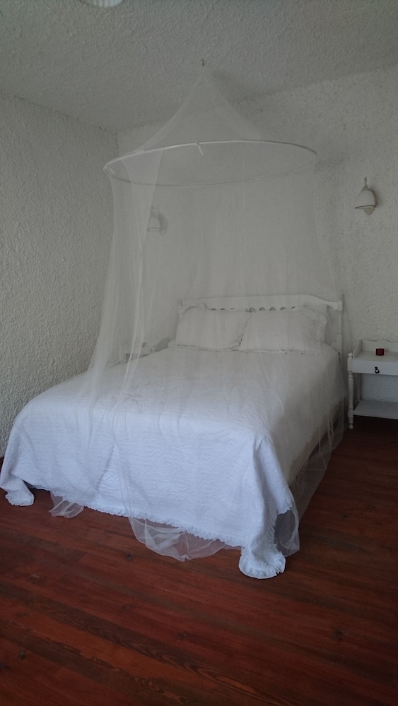 Deluxe Double Room, 1 Double Bed, Garden View, Garden Area photo 1