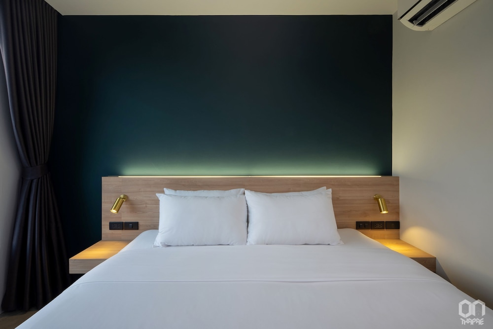 Standard Double Room, 1 King Bed, City View