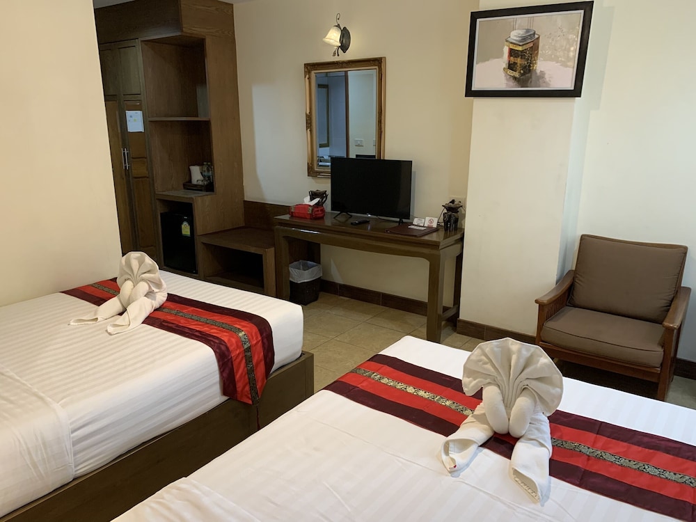 Superior Twin Room - no balcony photo 2