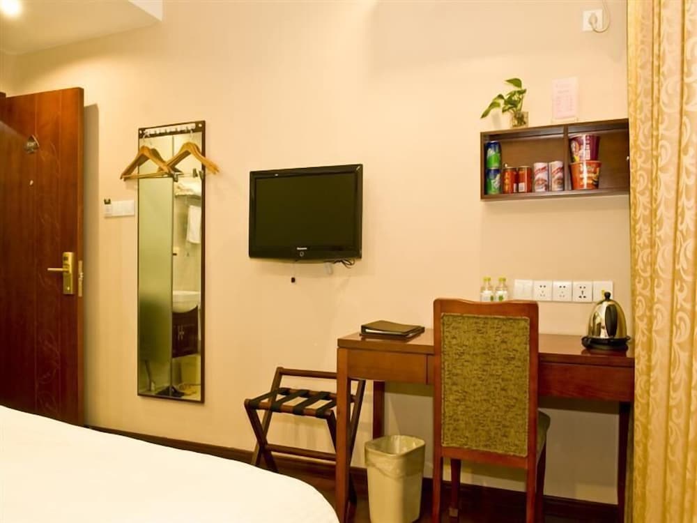 Business King Room photo 3