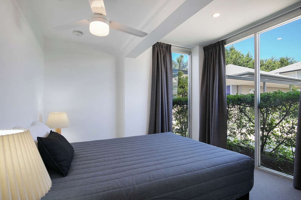 Executive Family Room - Photo 4