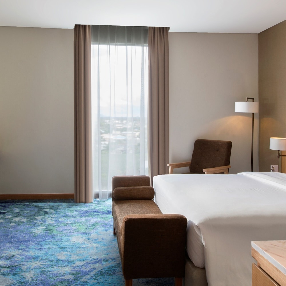 Grand Deluxe (Tower 1) photo 3